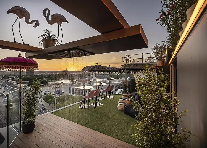 On Suites Sevilla s (Adults Only)