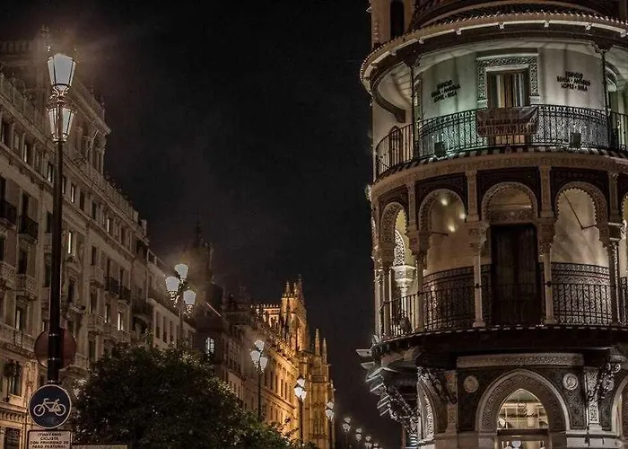 Casa con piscina junto catedral de sevilla