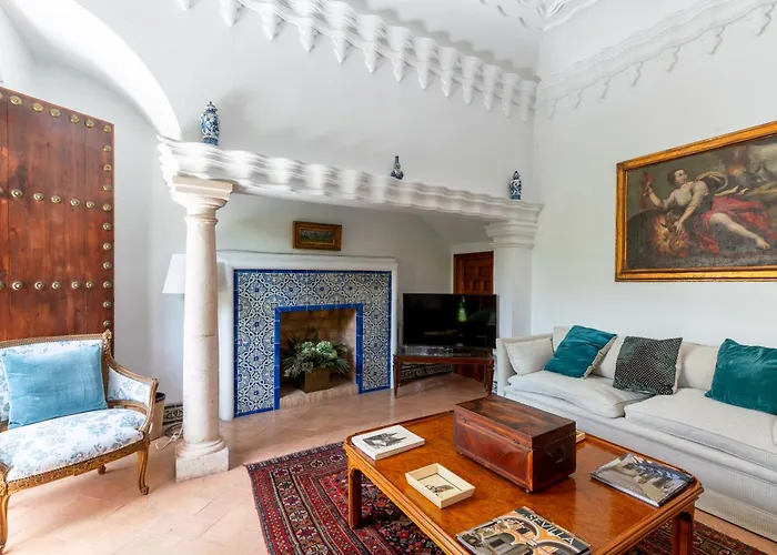 Villa Elvira, Exclusive Pool And Gardens In The Heart Of Sevilla